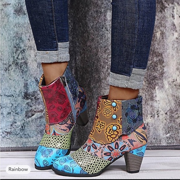 Ankle Boots Bohemian Floral Embossed eur 38 US size 7 heel 2.5” NWOT - Picture 10 of 16